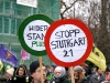 Schilder auf der Demo in Stuttgart am 29.01.2011