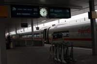 ICE im Bahnhof - © Ralf Henze