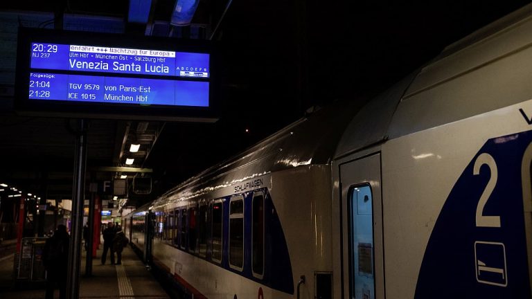 Durch die Nacht nach Venedig!