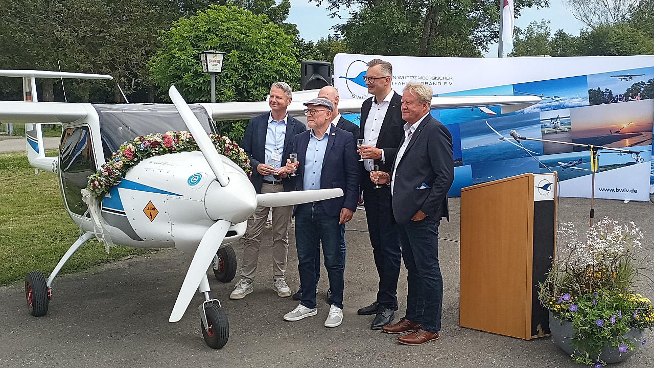 08.06.2024 - Elektroflugzeugtaufe in Kirchheim