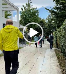 Gruppe in Bewegung_1