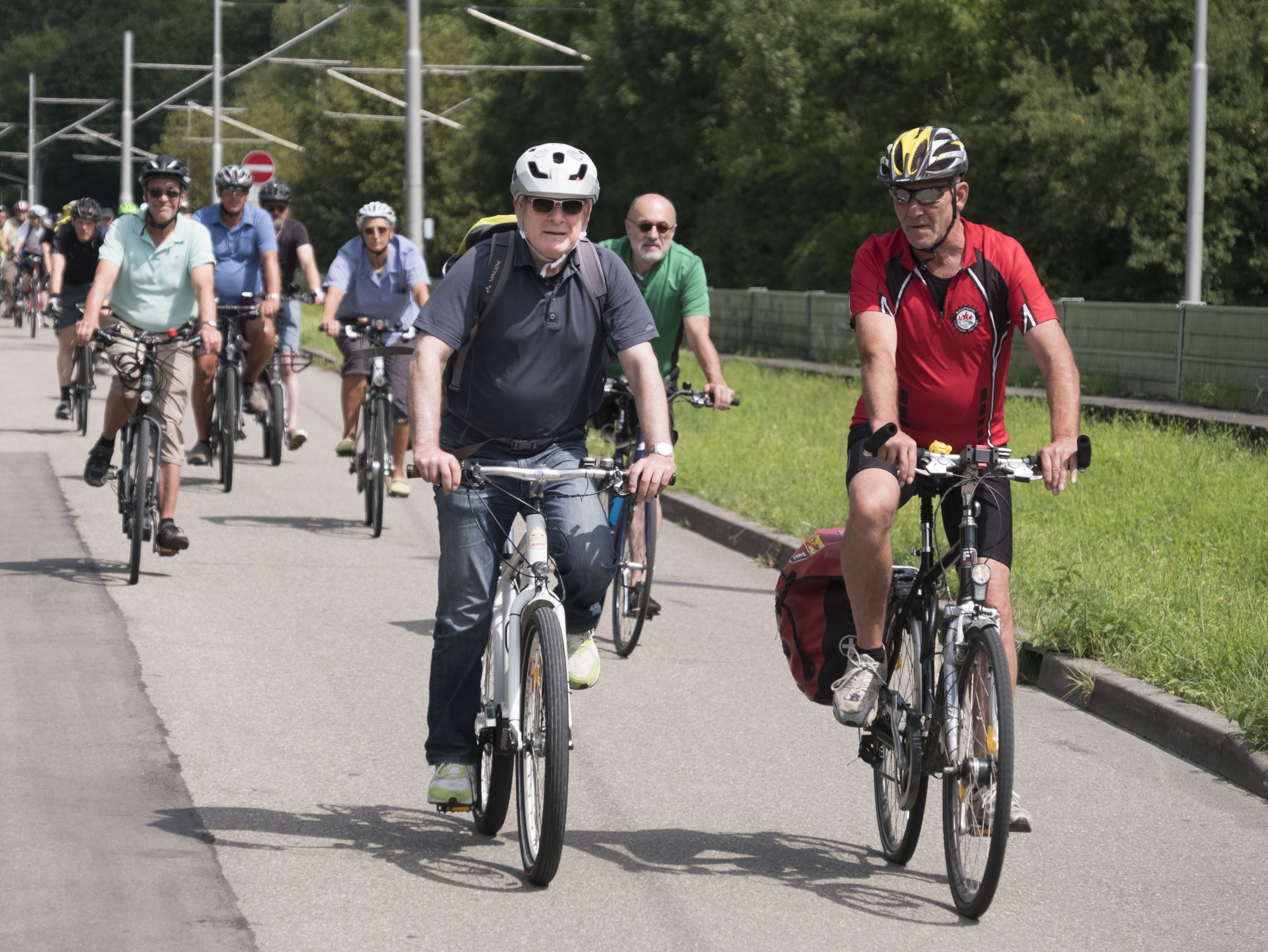 Winfried Hermann auf dem Stuttgarter Filderradrundweg (2016), Foto: roettgers@graffiti-foto.de