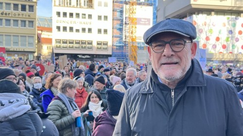 240121 Demo Stuttgart hält zusammen - Minister Winne Hermann