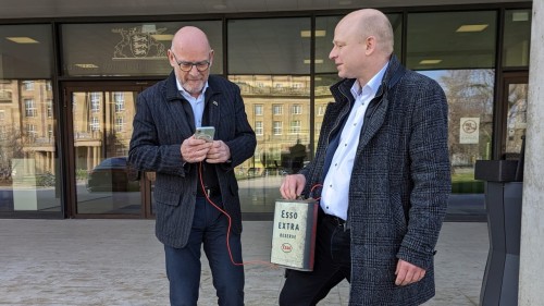 Kanister zu Ladestation 1